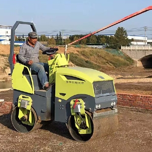 小型壓路機施工視頻