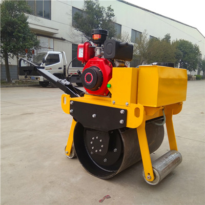 小型單鋼輪壓路機(jī)適用范圍及優(yōu)勢(shì)特點(diǎn)